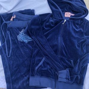 Juicy Couture velour track suit set size small.